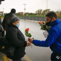 Azərbaycan könüllüləri Beynəlxalq Qadınlar Günü münasibətilə aksiya keçiriblər