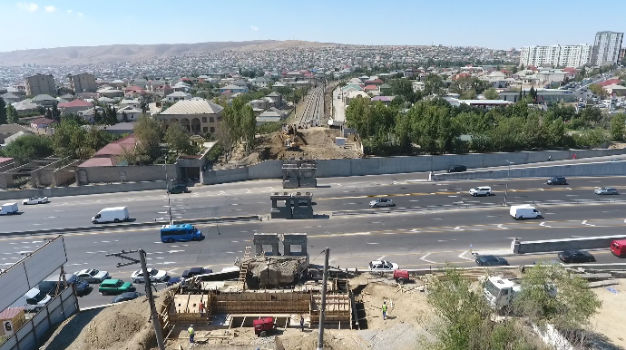 Xırdalan dairəsi yaxınlığındakı dəmiryol körpüsü söküldü