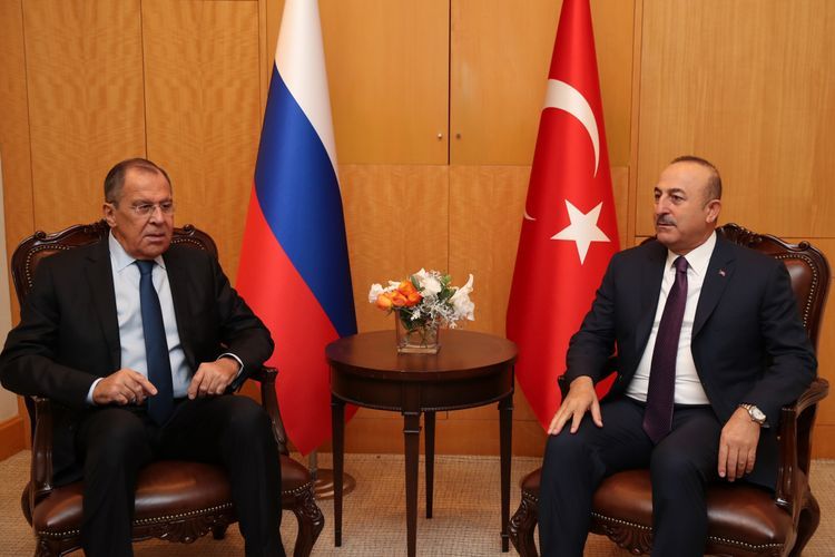 Lavrov və Çavuşoğlu cəbhədəki vəziyyəti müzakirə ediblər