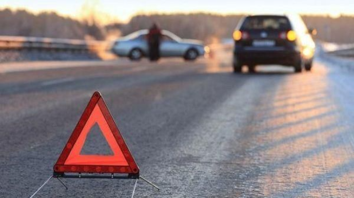 Abşeronda avtomobilin vurduğu piyadanın boynu sındı