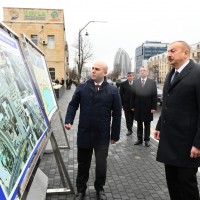 Prezident İlham Əliyev yeni salınmış parkın açılışında olub