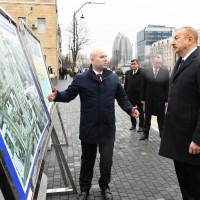 Prezident İlham Əliyev yeni salınmış parkın açılışında olub